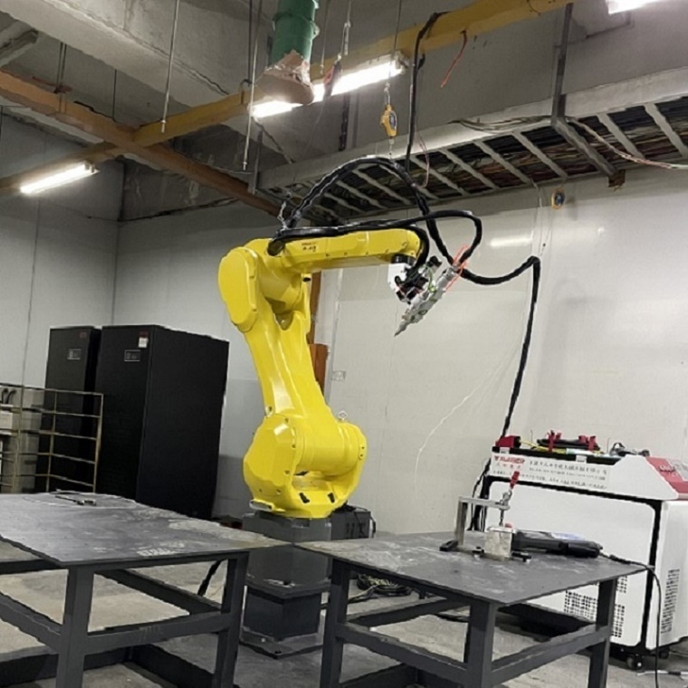 三維激光切割機設(shè)備、